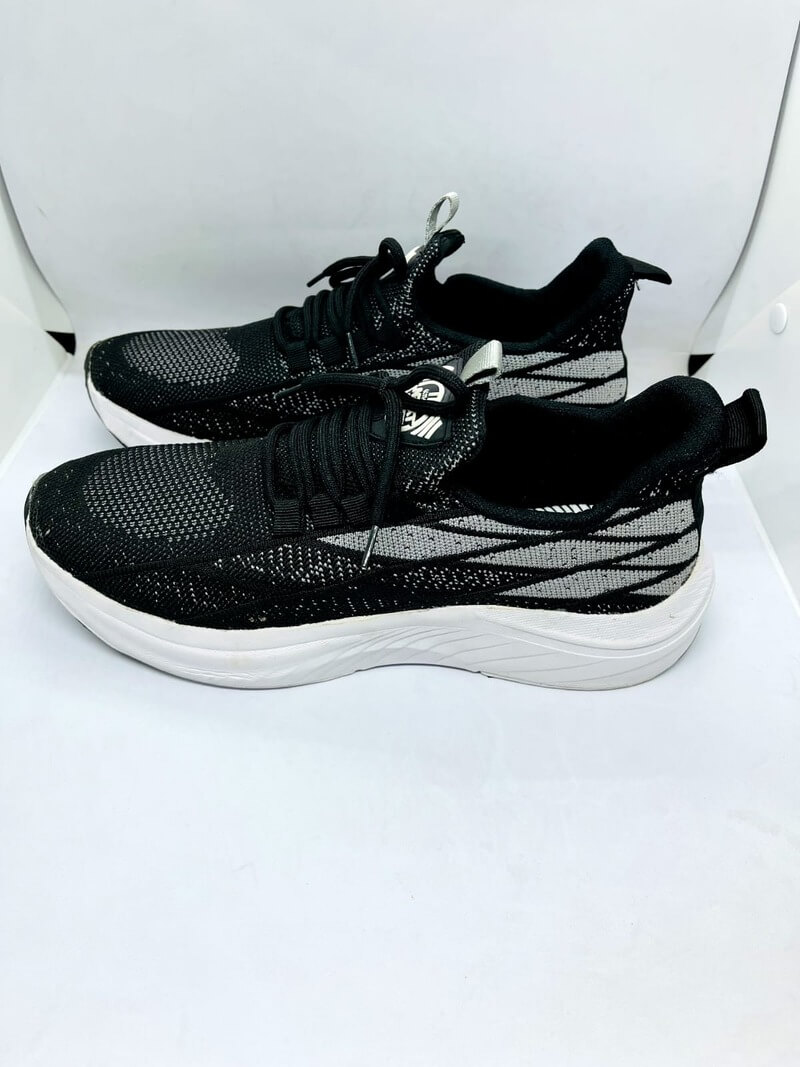 Sneaker Black - Image 4